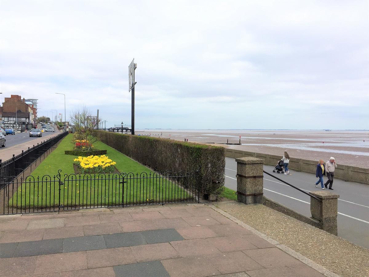 Lovely Sea Front House In Cleethorpes - Sleeps 6 מראה חיצוני תמונה